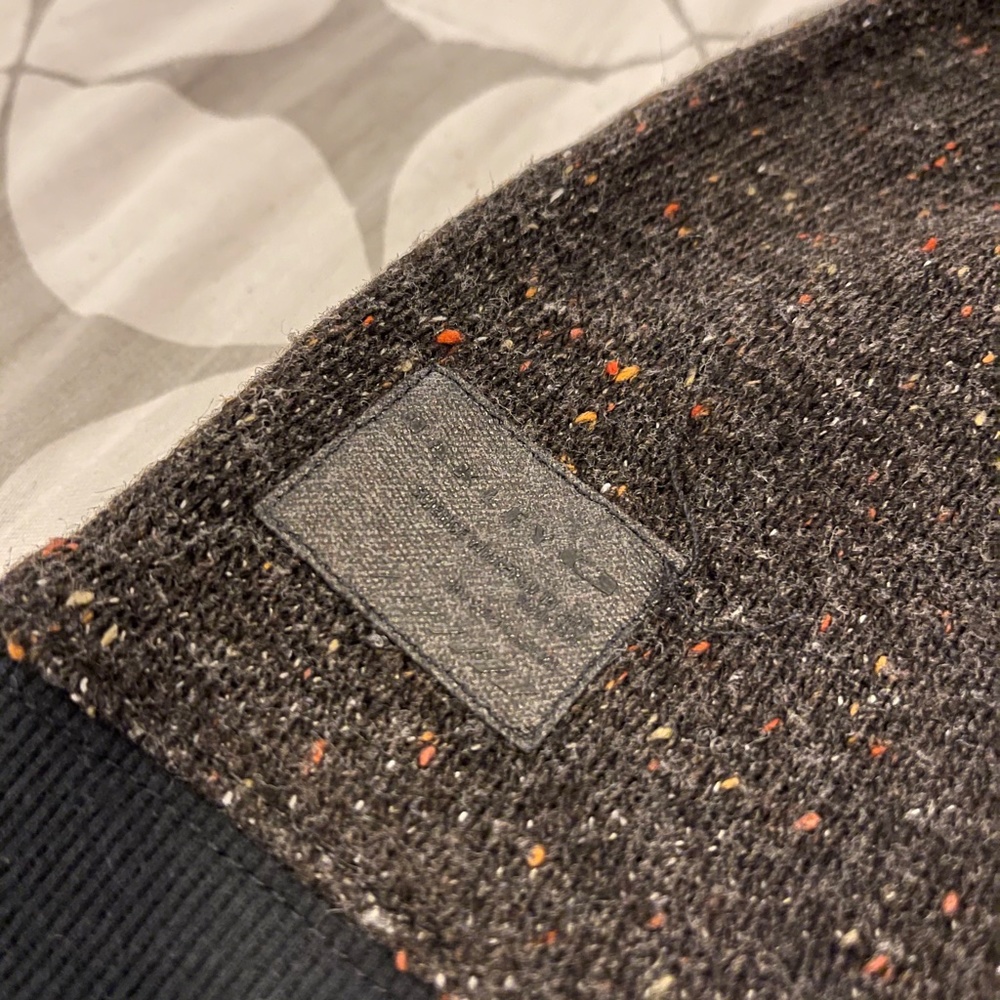 Oakley raglan knitted sweatshirt. - Picture 4 of 6